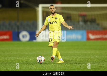 31st août 2022 ; Campbelltown Sports Stadium, Leumeah, Nouvelle-Galles du Sud, Australie ; Australie Coupe De la Ligue, quart de finale, MacArthur FC contre Wellington Phoenix: Clayton Lewis de Wellington Phoenix posant la question à ses coéquipiers Banque D'Images