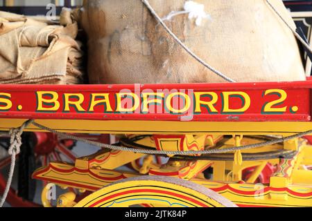 Chariots historiques et charrettes tirées par des chevaux au musée industriel de Bradford, West Yorkshire, Royaume-Uni Banque D'Images