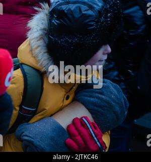 SIRET Border, Roumanie - 26 février 2022: Image du stock des réfugiés ukrainiens Banque D'Images