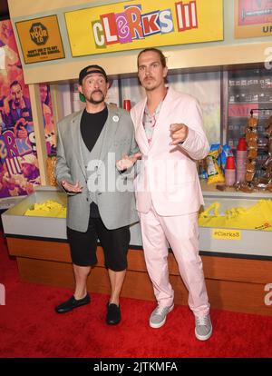 Kevin Smith et Jason Mewes arrivent à la première « Clerks III » de Los Angeles au TCL Chinese 6 Theatre sur 24 août 2022 à Hollywood, CA. © OConnor/AFF-USA.com Banque D'Images