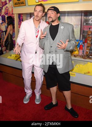 Jason Mewes et Kevin Smith arrivent à la première « Clerks III » de Los Angeles au TCL Chinese 6 Theatre sur 24 août 2022 à Hollywood, CA. © OConnor/AFF-USA.com Banque D'Images