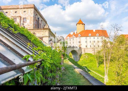 Château de Veveri, République tchèque. Ancien château ancien près de la ville de Brno dans la région de Moravie du Sud. Banque D'Images