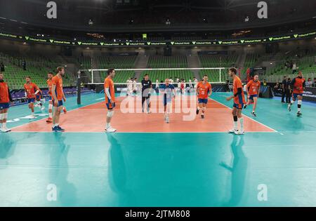 LJUBLJANA, SLOVÉNIE - AOÛT 31 : l'équipe des pays-Bas en action lors du Championnat du monde masculin de volley-ball de la FIVB - Pool F - phase préliminaire de match entre les pays-Bas et l'Iran à l'Arena Stozice sur 31 août 2022 à Ljubljana, Slovénie (photo de l'agence Borut Zivulovic/BSR) Banque D'Images