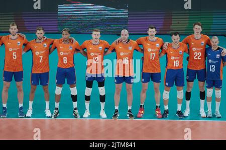 LJUBLJANA, SLOVÉNIE - AOÛT 31 : équipe des pays-Bas pendant le Championnat du monde masculin de volley-ball de la FIVB - Pool F - phase préliminaire de match entre les pays-Bas et l'Iran à l'Arena Stozice sur 31 août 2022 à Ljubljana, Slovénie (photo de l'agence Borut Zivulovic/BSR) Banque D'Images