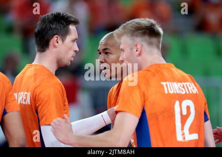 LJUBLJANA, SLOVÉNIE - 31 AOÛT : les joueurs des pays-Bas célèbrent lors du Championnat du monde masculin de volley-ball de la FIVB - Pool F - phase préliminaire de match entre les pays-Bas et l'Iran à l'Arena Stozice sur 31 août 2022 à Ljubljana, Slovénie (photo de l'agence Borut Zivulovic/BSR) Banque D'Images