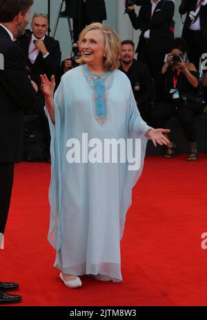 Venise, Italie, le 31st août 2022, Hillary Clinton à la cérémonie d'ouverture et au gala du bruit blanc propose le tapis rouge au Festival du film de Venise 79th en Italie. Doreen Kennedy / Alamy Live News Banque D'Images