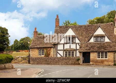 Le village Wiltshire de Lacock est un village dans le comté de Wiltshire Angleterre appartenant à la fiducie nationale, Banque D'Images