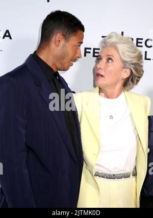 Daryl McCormack et Emma Thompson assistent au Festival du film de Tribeca - "bonne chance à vous, Leo Grande" première tenue au SVA Theatre sur 15 juin 2022 à New York, NY ©Steven Bergman/AFF-USA.COM Banque D'Images