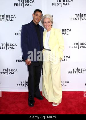 Daryl McCormack et Emma Thompson assistent au Festival du film de Tribeca - "bonne chance à vous, Leo Grande" première tenue au SVA Theatre sur 15 juin 2022 à New York, NY ©Steven Bergman/AFF-USA.COM Banque D'Images