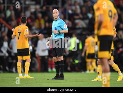 31st août 2022 ; Stade Vitality, Boscombe, Dorset, Angleterre : football de premier ministre, AFC Bournemouth contre Wolverhampton Wanderers : arbitre Anthony Taylor Banque D'Images