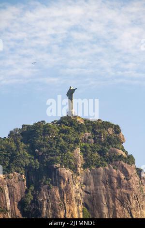 Statue du Christ Rédempteur à Rio de Janeiro, Brésil - 30 novembre 2020 : statue du Christ Rédempteur, une des 7 merveilles du monde. Banque D'Images