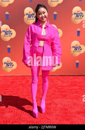 Lana Condor arrive aux MTV Movie & TV Awards 2022 à Barker Hanger sur 05 juin 2022 à Santa Monica, Californie. © OConnor/AFF-USA.com Banque D'Images