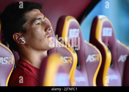 Foto Alfredo Falcone/Lapresse 30 Agosto 2022 - Roma, Italia - sport, calcio - Roma vs Monza - Campionato italiano di calcio Serie A TIM 2022/2023 - Stadio Olimpico. Nella foto: Eldor Shomurodov d'AS Roma Foto Alfredo Falcone/Lapresse 30 août 2022 Rome, Italie - sport, calcio - Roma vs Monza - Championnat italien de football de série A 2022/2023 - Stade Olimpic. Dans le pic: Eldor Shomurodov de AS Roma Banque D'Images