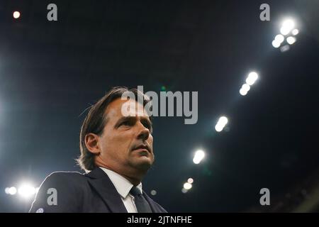 30 Agosto 2022 - Milano , Italia - sport, calcio - FC Inter vs Cremonese - Campionato italiano di calcio Serie A TIM 2022/2023 - Stadio San Siro. Nella foto: Simone Inzaghi (Inter Milan); 30 août 2022 Milan , Italie - sport, calcio - FC Inter vs Cremonese - Championnat italien de football 2022/2023 - Stade San Siro . Dans la photo: Simone Inzaghi (Inter Milan); Banque D'Images