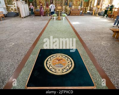 Zelenodolsk, Russie - 25 août 2022 : plancher de la cathédrale au nom de la Trinité de Raifa Bogoroditsky Monastère. C'est le plus grand acte Banque D'Images