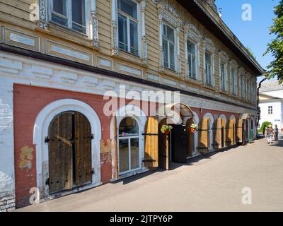 Yoshkar-Ola, 26 août 2022 : ancienne maison de Naumov dans la ville de Yoshkar-Ola. La maison du marchand Naumov a vécu au 19th siècle, est un des su Banque D'Images