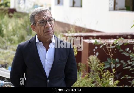 RÉGION DE KIEV, UKRAINE - le 01 SEPTEMBRE 2022 - le Président de l'Union interparlementaire Duarte Pachecu est vu au cours d'un voyage de travail pour examiner les suites de l'occupation par les forces armées russes, dans les locaux d'un canton détruit par les troupes russes, la maternelle de Makariv, région de Kiev, centre-nord de l'Ukraine. Banque D'Images