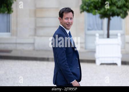 Membre du Parlement européen François-Xavier Bellamy, part après le discours du Président français lors de la conférence annuelle des Ambassadeurs de France à l'Elysée présidentielle de Paris sur 1 septembre 2022. Photo de Raphael Lafargue/ABACAPRESS.COM Banque D'Images