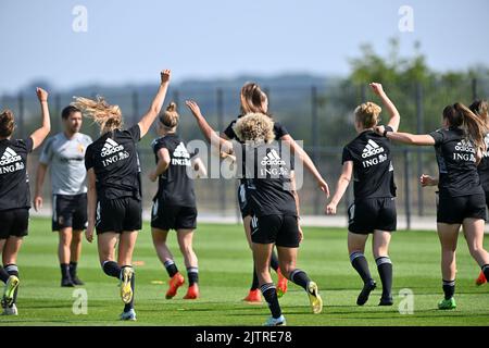 Tubize, Belgique, 01 septembre 2022. L'illustration montre une session de formation de l'équipe nationale belge de football féminin les Red Flames, à Tubize, le jeudi 01 septembre 2022. Vendredi, l'équipe jouera en Norvège dans les qualifications pour les Championnats du monde. BELGA PHOTO DAVID CATRY Banque D'Images