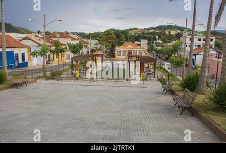 Église notre Dame de la Miséricorde à Rio Claro à Rio de Janeiro, Brésil - 4 janvier 2015 : une belle église construite par des esclaves au XVIIIe siècle située à t Banque D'Images