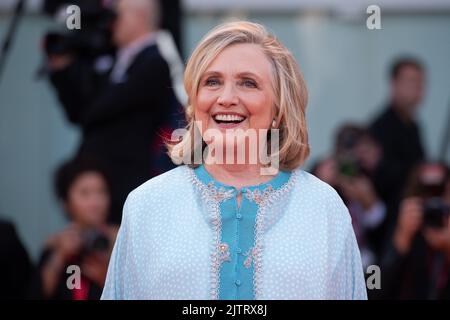 Venise, Italie. 01st septembre 2022. Hillary Clinton assiste au « bruit blanc » et à la cérémonie d'ouverture du tapis rouge au Festival international du film de Venise 79th sur 31 août 2022 à Venise, en Italie. Photo: Paolo Cotello/imageSPACE crédit: Imagespace/Alamy Live News Banque D'Images