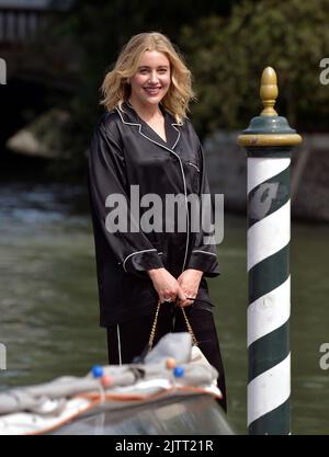 Venise, Italie. 01st septembre 2022. VENISE, ITALIE - 01 SEPTEMBRE : Greta Gerwig arrive à l'embarcadère de l'Excelsior lors du Festival international du film de Venise 79th sur 01 septembre 2022 à Venise, Italie. Credit: dpa/Alay Live News Banque D'Images
