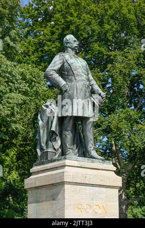 Denkmal Albrecht von Roon, Großer Stern, Tiergarten, Mitte, Berlin, Allemagne Banque D'Images