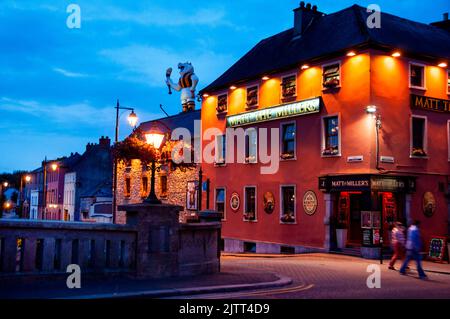 Kilkenny, Irlande par la rivière Nore. Banque D'Images