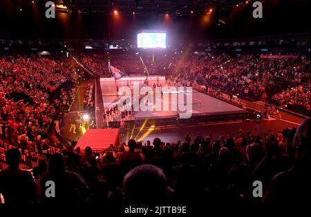 Hambourg, Allemagne. 01st septembre 2022. Handball: Bundesliga, HSV Hambourg - SG Flensburg-Handewitt à Barclays Arena. Les joueurs de Hambourg entrent dans le hall. Credit: Michael Schwartz/dpa/Alay Live News Banque D'Images