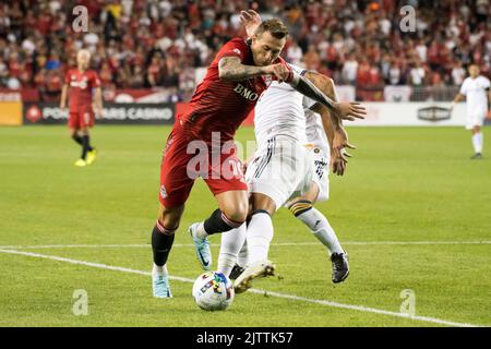 Toronto, Canada. 31st août 2022. Federico Bernardeschi (10) en action pendant le match MLS entre le Toronto FC et LA Galaxy à BMO Field à Toronto. Le jeu a pris fin en 2-2 (photo par Angel Marchini/SOPA Images/Sipa USA) crédit: SIPA USA/Alay Live News Banque D'Images