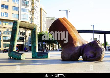 Statut d'El Bañista ( el nadador) ou nageur à Vigo Pontevedra Galice, Espagne Banque D'Images