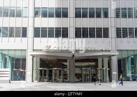 New York, Etats-Unis - 21 août 2022: Crédit agricole CIB immeuble de bureaux à Manhattan, New York, Etats-Unis. Banque D'Images