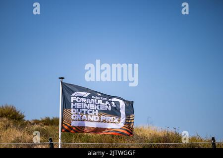 Drapeau du GP néerlandais, promenade sur piste de drapeau pendant le Grand Prix hollandais de Formule 1 Heineken 2022, 15th tour du Championnat du monde de Formule 1 de la FIA 2022 de 2 septembre à 4, 2022 sur le circuit de Zandvoort, aux pays-Bas, Belgique - photo: Germain Hazard / DPPI/DPPI/LiveMedia Banque D'Images