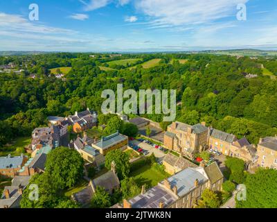 Durham University St John's College vue aérienne en été. L'université avec le château de Durham, la cathédrale de Durham sont le site classé au patrimoine mondial de l'UNESCO Banque D'Images