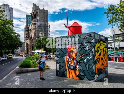 Exposition en plein air, tout ce que nous avons écrit – la passion des graffitis, célèbre l'histoire de l'art de la rue avec 19 œuvres sur l'île de la circulation à Tauentzienstrasse Banque D'Images