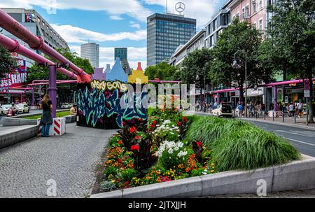 Exposition en plein air, tout ce que nous avons écrit – la passion des graffitis, célèbre l'histoire de l'art de la rue avec 19 œuvres sur une île de la circulation à Tauentzienstrasse, Banque D'Images