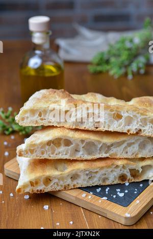 Crembly focaccia de style romain, schiacciata fiorentina, pizza à la pala romana Banque D'Images