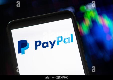 Pologne. 02nd septembre 2022. Sur cette photo, un logo PayPal apparaît sur un smartphone. (Photo de Mateusz Slodkowski/SOPA Images/Sipa USA) crédit: SIPA USA/Alay Live News Banque D'Images