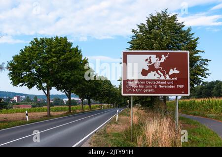 Weferlingen, Allemagne - 14 août 2022 : ancien point de démarcation entre l'Allemagne de l'est communiste et l'Allemagne de l'Ouest Banque D'Images