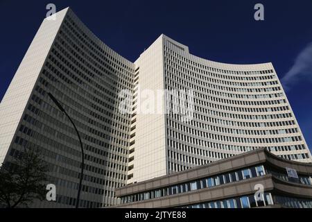 Hambourg, Allemagne, gratte-ciel d'Euler-Hermes peu avant la démolition Banque D'Images