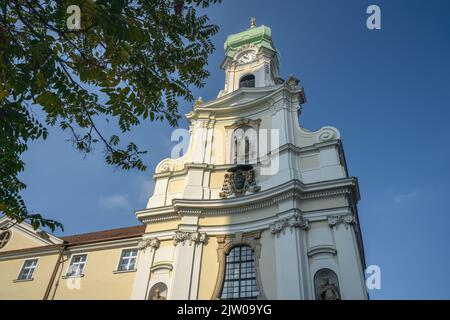 Eglise et monastère de Sainte-Élisabeth de Hongrie, rue Spitalska - Bratislava, Slovaquie Banque D'Images