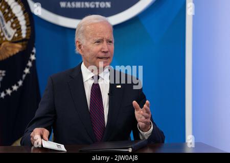 Washington DC, États-Unis. 02nd septembre 2022. Le président des États-Unis Joe Biden discute des investissements du Plan américain de sauvetage pour aider à stimuler les stratégies économiques régionales, dans le South court Auditorium à Washington, DC, 2 septembre 2022. Credit: Chris Kleponis / Pool via CNP Credit: Abaca Press/Alay Live News Banque D'Images