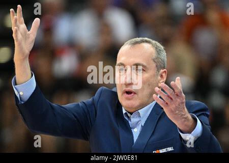 Prague, République tchèque. 02nd septembre 2022. L'entraîneur-chef de l'équipe tchèque Ronen Ginzburg réagit lors du championnat d'Europe de basket-ball masculin, groupe D, match République tchèque contre Pologne, à Prague, République tchèque, sur 2 septembre 2022. Crédit : Michal Kamaryt/CTK photo/Alay Live News Banque D'Images