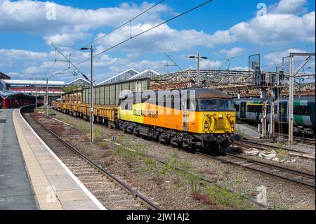 56090 6K39 1339 de Crewe à Longport à Crewe. 8th août 2022. Banque D'Images
