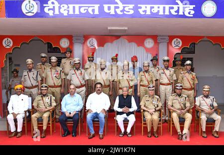 Beawar, Rajasthan, Inde. 2nd septembre 2022. Le ministre en chef du Rajasthan, Ashok Gehlot, avec le ministre des Transports, Pratap Singh Khachariyawas, le directeur général de la police, M L lather, et les officiers de police lors de la cérémonie de la parade des vocations à l'Académie de police du Rajasthan à Jaipur. (Credit image: © Sumit Saraswat/Pacific Press via ZUMA Press Wire) Credit: ZUMA Press, Inc./Alamy Live News Banque D'Images