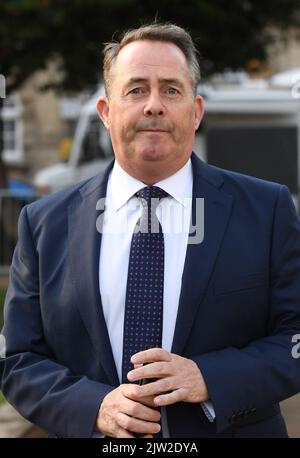 Photo du dossier datée du 19/1/2019 du député conservateur Liam Fox, qui a reçu un don de £20 000 plus tôt cette année d'une société de tests Covid-19 qu'il aurait contacté l'ancien secrétaire à la santé. Selon un e-mail de la BBC et du groupe de campagne juridique The Good Law Project, le Dr Fox a recommandé Surescreen Diagnostics au secrétaire de la Santé de l'époque Matt Hancock en 2020. Le ministère de la Santé et des Affaires sociales attribuerait plus tard un contrat de £500 millions de tests à Surescreen Diagnostics. Date de publication : samedi 3 septembre 2022. Banque D'Images