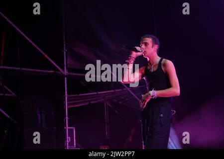 Prato, Italie. 02nd septembre 2022. SanGiovanni en concert pendant Sangiovanni, concert de musique de chanteur italien à prato, Italie, 02 septembre 2022 crédit: Agence de photo indépendante/Alamy Live News Banque D'Images