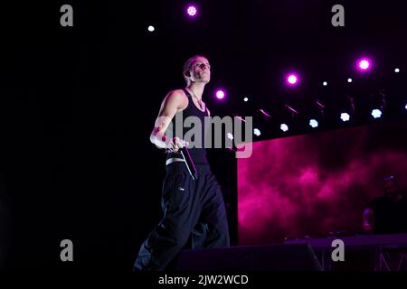 Prato, Italie. 02nd septembre 2022. SanGiovanni en concert pendant Sangiovanni, concert de musique de chanteur italien à prato, Italie, 02 septembre 2022 crédit: Agence de photo indépendante/Alamy Live News Banque D'Images