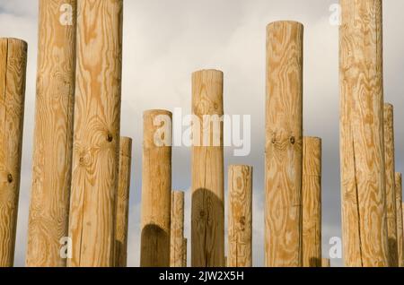 Las Palmas de Gran Canaria, 1 mars 2021: Sculpture formée de poteaux en bois. Grande Canarie. Îles Canaries. Espagne. Banque D'Images