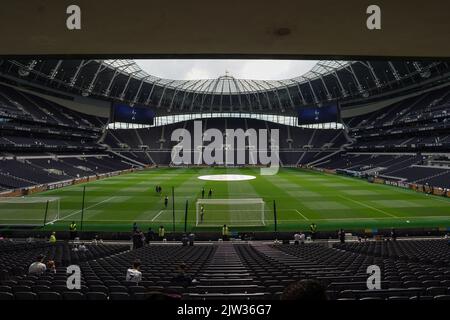 Vue générale du stade Tottenham Hotspur avant le match de la Premier League Tottenham Hotspur vs Fulham au stade Tottenham Hotspur, Londres, Royaume-Uni, 3rd septembre 2022 (photo de Richard Washbrooke/News Images) Banque D'Images